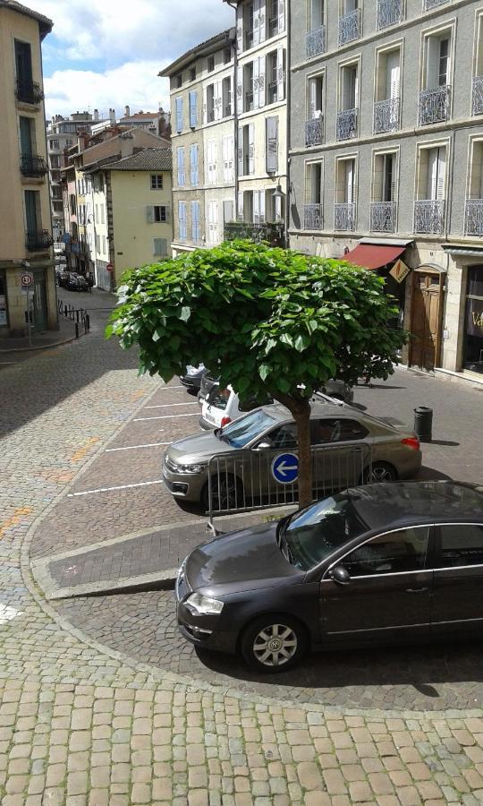 Le Sultan Du Theron 1Er Etage Apartment Le Puy-en-Velay Luaran gambar